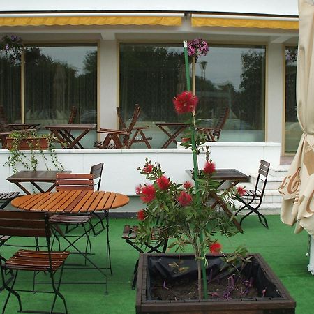 Hotel Condor Mamaia Ngoại thất bức ảnh