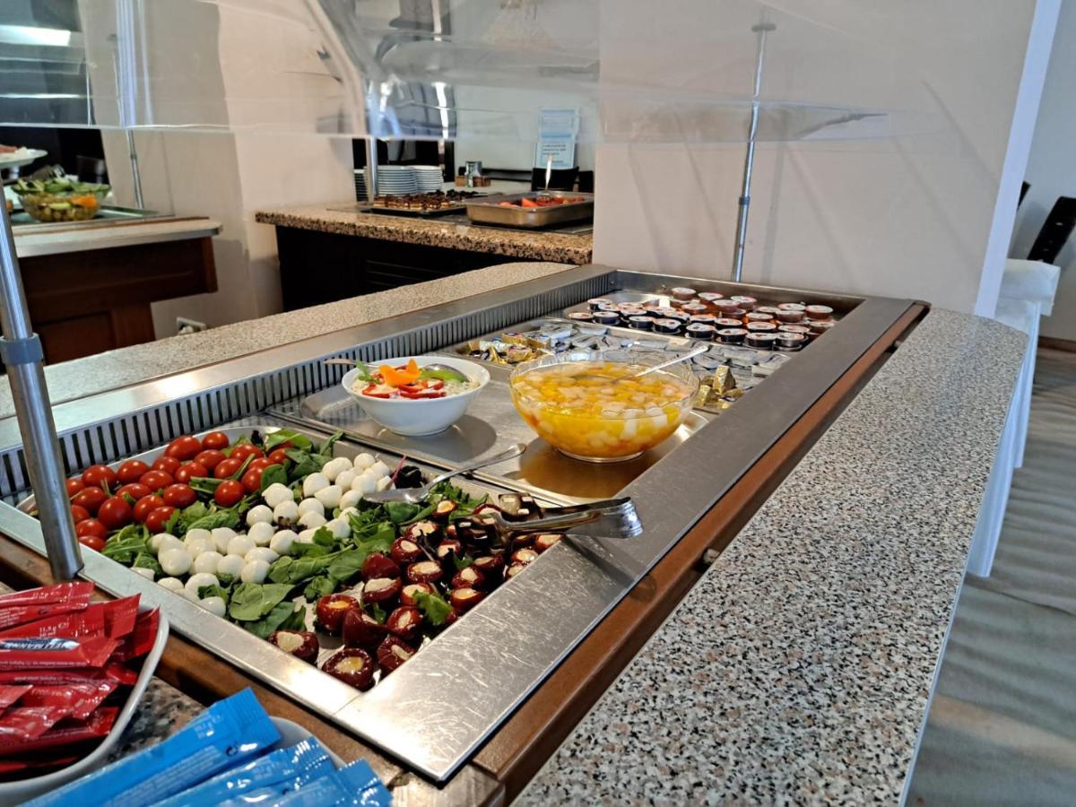 Hotel Condor Mamaia Ngoại thất bức ảnh