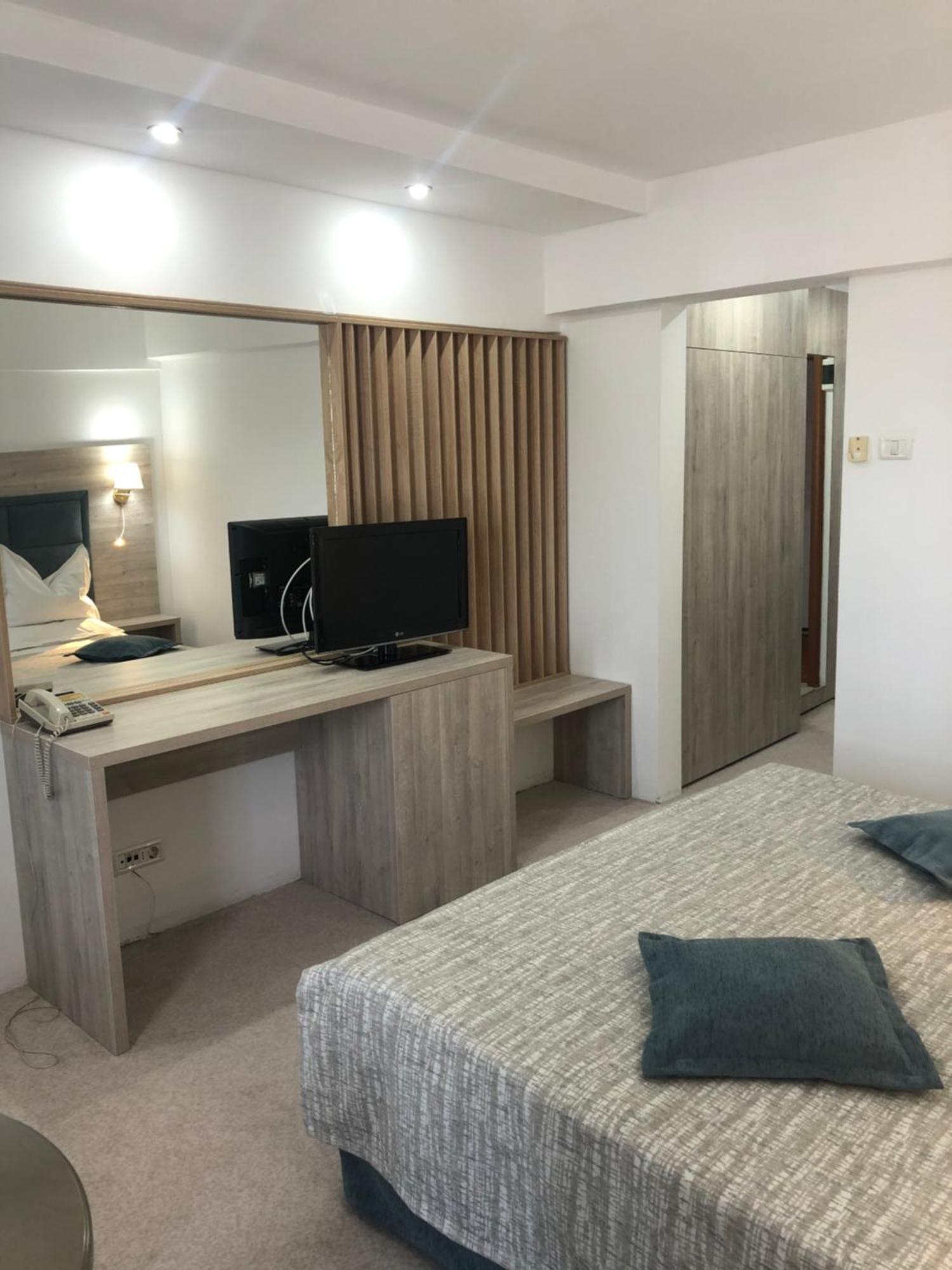 Hotel Condor Mamaia Ngoại thất bức ảnh