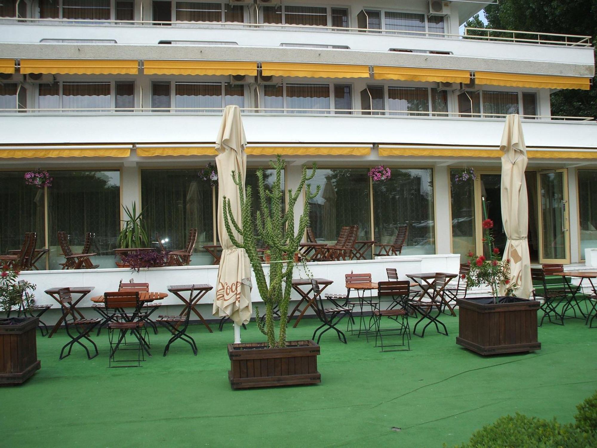 Hotel Condor Mamaia Ngoại thất bức ảnh